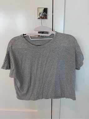 Lululemon cates cropped tee in grey